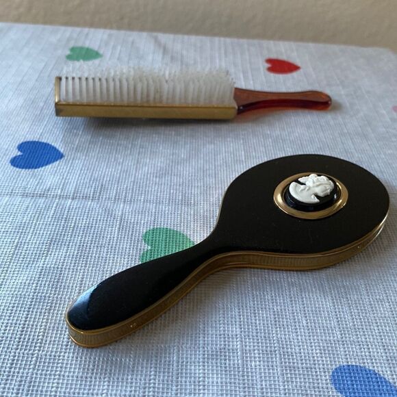 Vintage Victoria Modern style hair brush and mirror main image 4